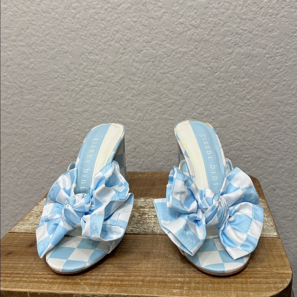 Gianni Bini Checkered Blue White Heel Sandals Size 7.5 - Picture 3 of 7